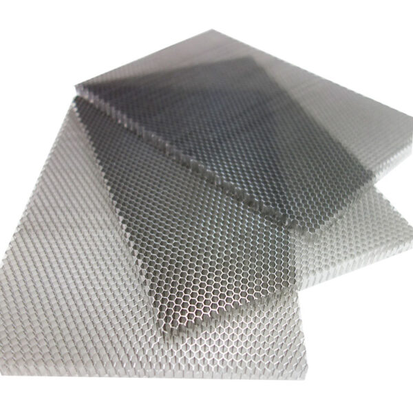 Lõi nhôm tổ ong nhẹ – Lightweight aluminum honeycomb core